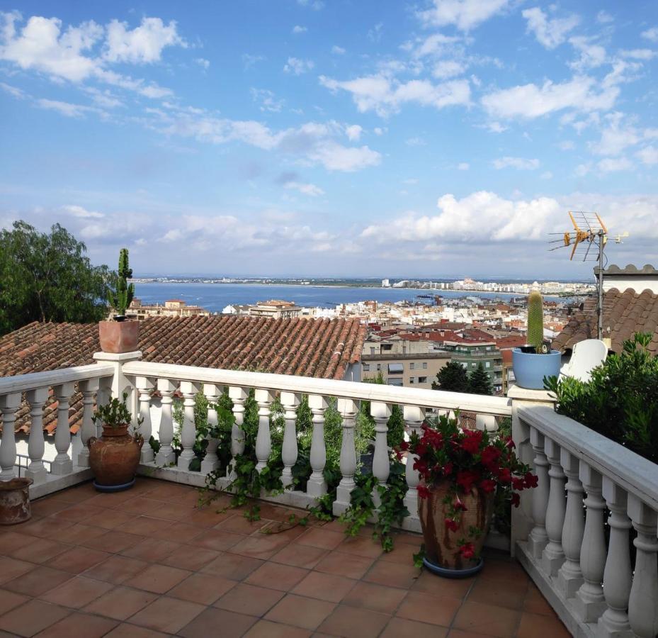 Can Blau Roses Dış mekan fotoğraf